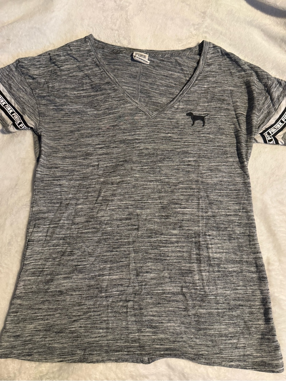 🏷️VS PINK V-Neck Short Sleeve Logo Tee